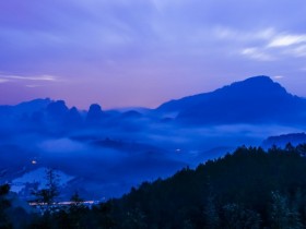 你是你生命的作者，何必写那么难言的剧本
