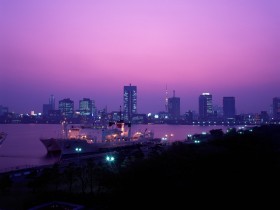 每一片浩瀚的沧海 都是过去的桑田