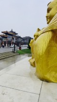 不是因为他给了你需要的东西，而是因为他给了你从未有过的感觉